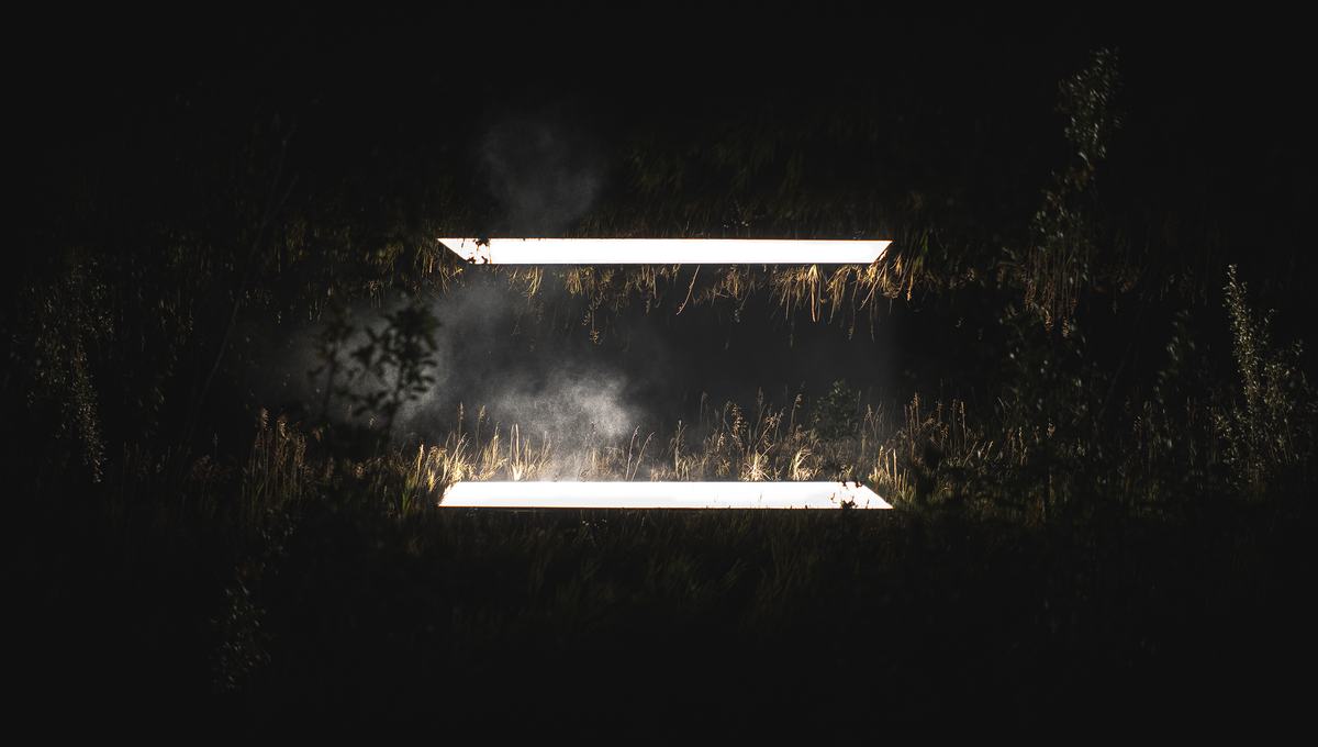 The wall of light in smoke