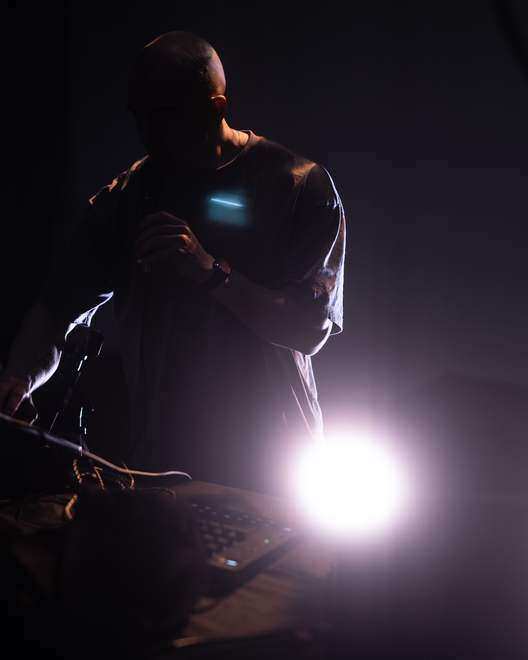 A LIVE — performance still